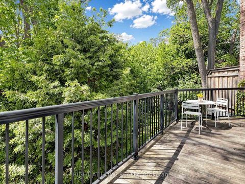 Photo 12 at 14 - 20 Budgell Terrace, Swansea, Toronto