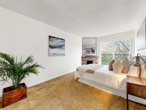 Photo 17 at 14 - 20 Budgell Terrace, Swansea, Toronto