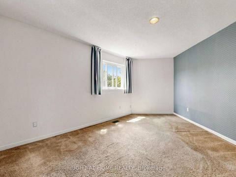 Photo 20 at 14 - 20 Budgell Terrace, Swansea, Toronto