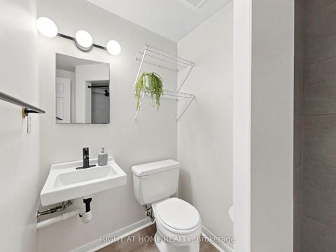 Photo 29 at 14 - 20 Budgell Terrace, Swansea, Toronto