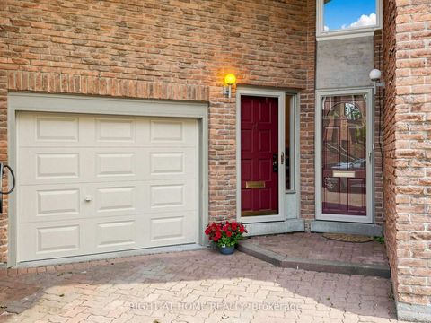 Photo 35 at 14 - 20 Budgell Terrace, Swansea, Toronto