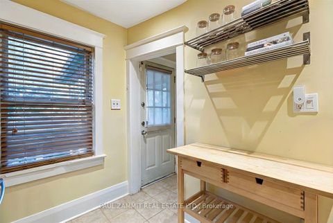 Photo 10 at 4 Binswood Avenue, East York, Toronto