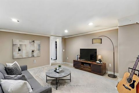 Photo 15 at 4 Binswood Avenue, East York, Toronto
