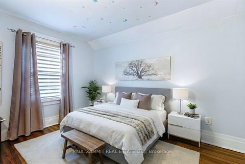 Photo 18 at 4 Binswood Avenue, East York, Toronto
