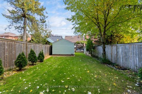 Photo 23 at 4 Binswood Avenue, East York, Toronto