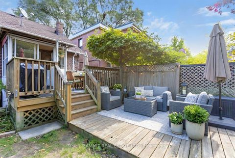 Photo 24 at 4 Binswood Avenue, East York, Toronto
