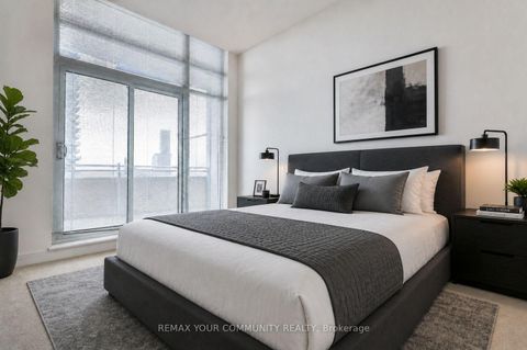 Photo 2 at Ph 201 - 8 Scollard Street, Annex, Toronto