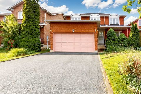 Photo 0 at 9 Kingsplate Crescent, Clairville, Toronto