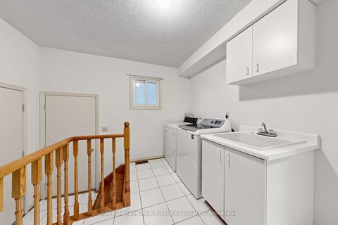 Photo 21 at 9 Kingsplate Crescent, Clairville, Toronto