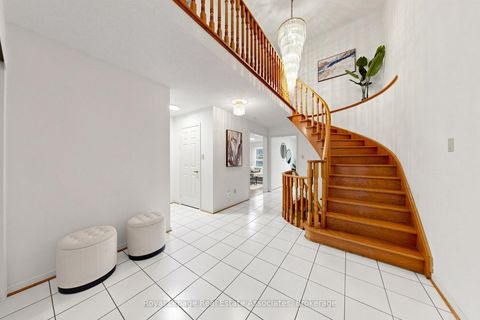 Photo 22 at 9 Kingsplate Crescent, Clairville, Toronto