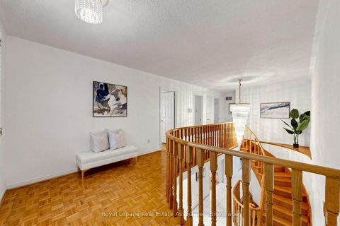 Photo 25 at 9 Kingsplate Crescent, Clairville, Toronto