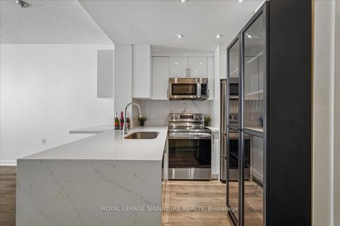 Photo 12 at 703 - 85 Bloor Street E, Yonge Corridor, Toronto