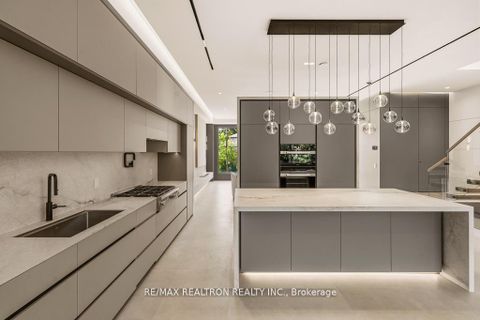 Photo 9 at 107 Elmwood Avenue, Willowdale East, Toronto