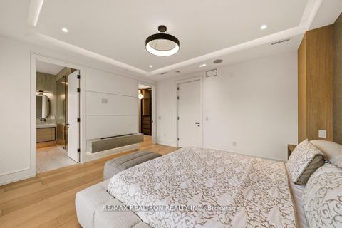 Photo 17 at 107 Elmwood Avenue, Willowdale East, Toronto