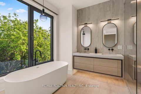 Photo 18 at 107 Elmwood Avenue, Willowdale East, Toronto