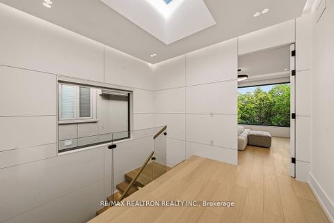 Photo 30 at 107 Elmwood Avenue, Willowdale East, Toronto