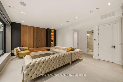 Photo 36 at 107 Elmwood Avenue, Willowdale East, Toronto