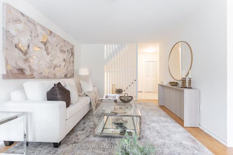 Photo 2 at 15 - 10 Leith Hill Road, Don Valley Village, Toronto