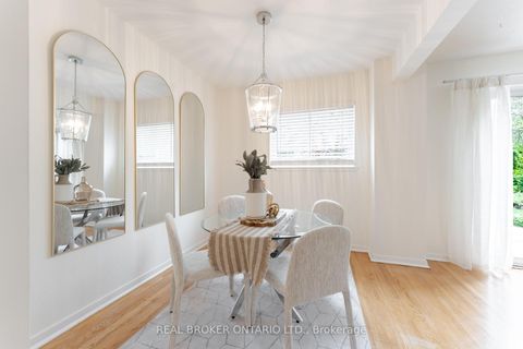 Photo 5 at 15 - 10 Leith Hill Road, Don Valley Village, Toronto