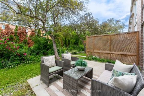 Photo 26 at 15 - 10 Leith Hill Road, Don Valley Village, Toronto