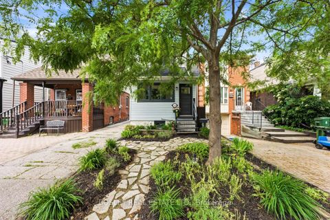 Photo 1 at 308 Springdale Boulevard, East York, Toronto