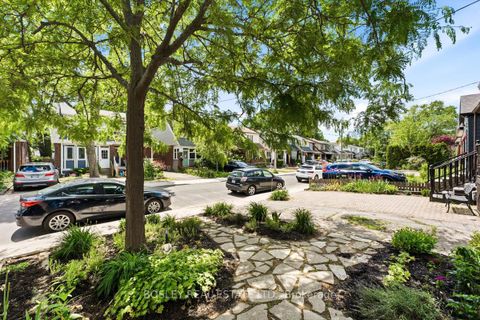 Photo 3 at 308 Springdale Boulevard, East York, Toronto