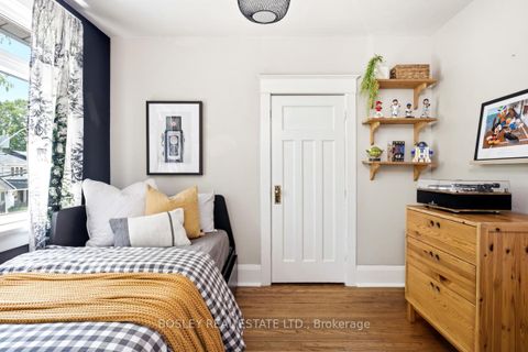 Photo 23 at 308 Springdale Boulevard, East York, Toronto