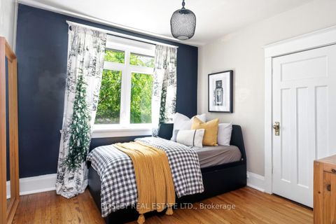 Photo 24 at 308 Springdale Boulevard, East York, Toronto