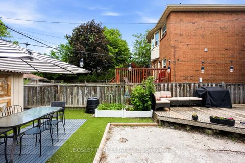 Photo 33 at 308 Springdale Boulevard, East York, Toronto