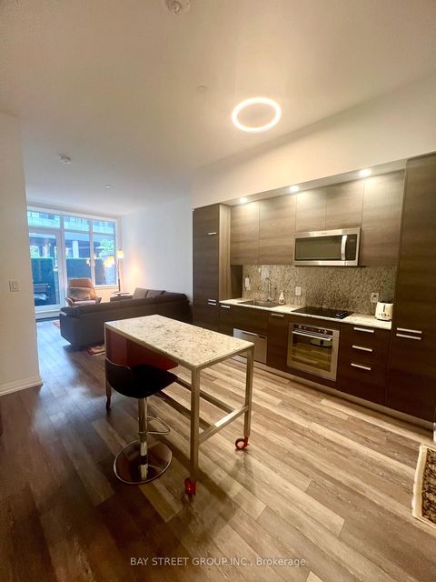Photo 2 at 102 - 75 Canterbury Place, Willowdale West, Toronto