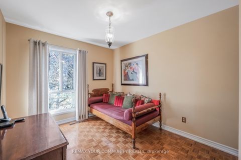 Photo 31 at 97 Poplar Crescent, Aurora Highlands, Aurora