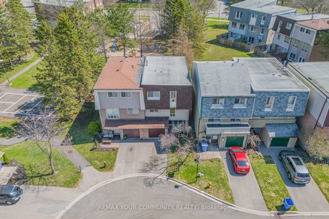 Photo 48 at 97 Poplar Crescent, Aurora Highlands, Aurora