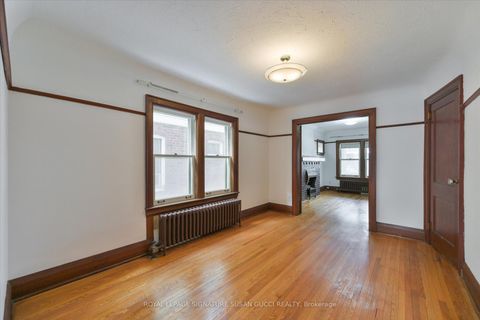 Photo 6 at 20 Bonnie Brae Boulevard, East York, Toronto