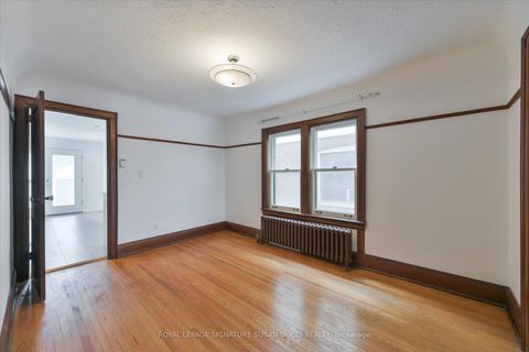 Photo 7 at 20 Bonnie Brae Boulevard, East York, Toronto