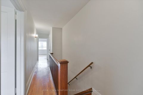 Photo 16 at 20 Bonnie Brae Boulevard, East York, Toronto