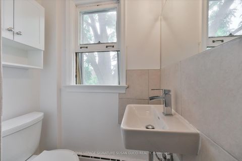 Photo 22 at 20 Bonnie Brae Boulevard, East York, Toronto