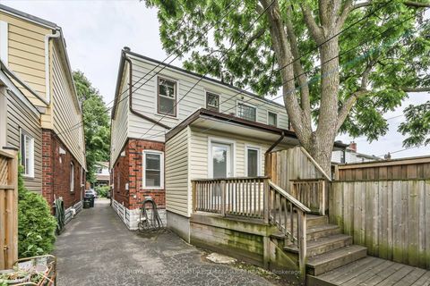 Photo 28 at 20 Bonnie Brae Boulevard, East York, Toronto