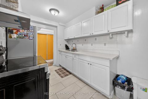 Photo 8 at 104 - 2825 Islington Avenue, Humber Summit, Toronto