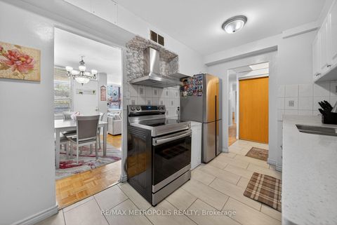 Photo 9 at 104 - 2825 Islington Avenue, Humber Summit, Toronto