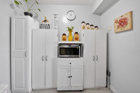 Photo 10 at 104 - 2825 Islington Avenue, Humber Summit, Toronto
