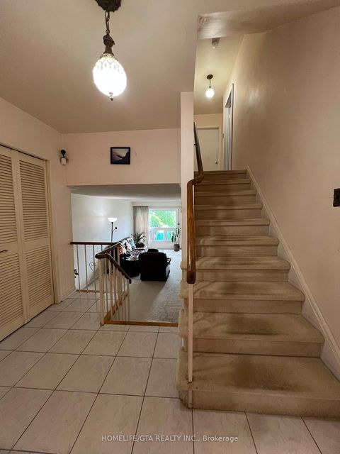 Photo 1 at 70 Tanjoe Crescent, Newtonbrook West, Toronto