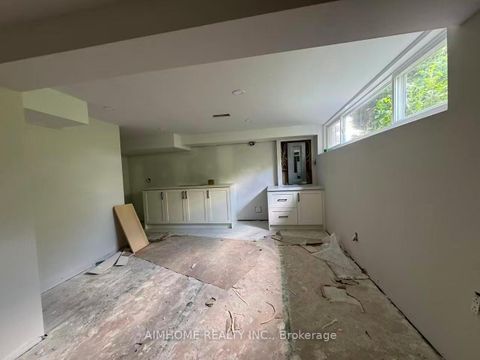 Photo 5 at 36 Moraine Hill Drive, Sullivan, Toronto