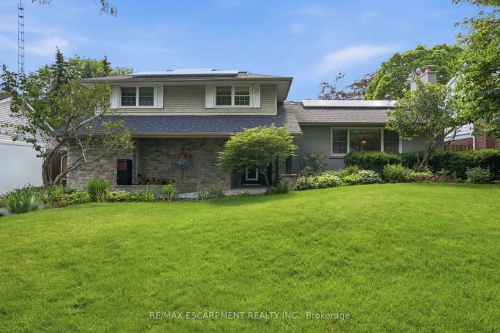 Photo 0 at 1321 Fairway Court, Tyandaga, Burlington