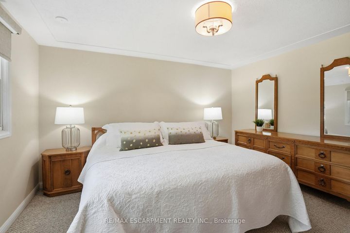 Photo 22 at 1321 Fairway Court, Tyandaga, Burlington