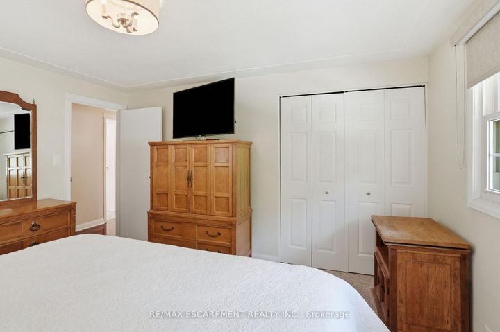 Photo 23 at 1321 Fairway Court, Tyandaga, Burlington
