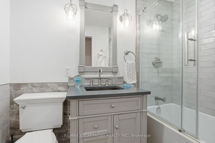 Photo 24 at 1321 Fairway Court, Tyandaga, Burlington