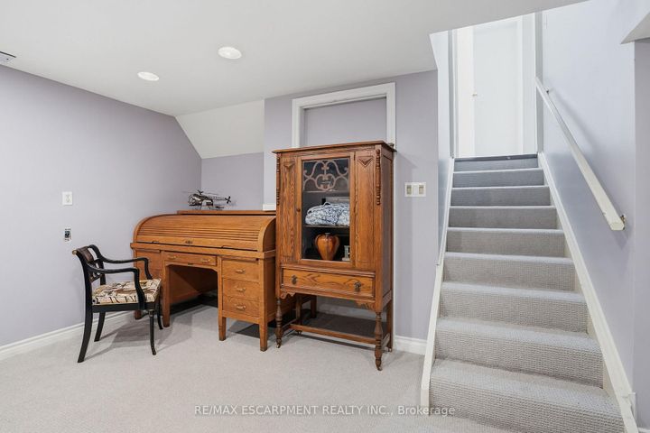 Photo 32 at 1321 Fairway Court, Tyandaga, Burlington