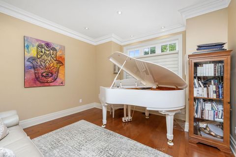 Photo 5 at 17 Marwill Street, Clanton Park, Toronto