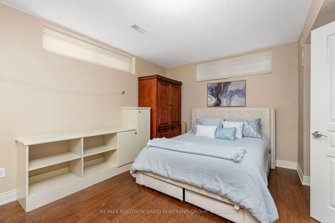 Photo 34 at 17 Marwill Street, Clanton Park, Toronto