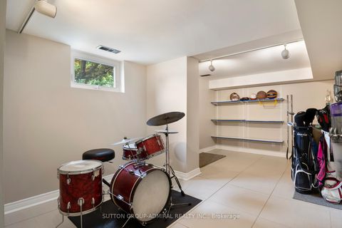 Photo 33 at 479 Hounslow Avenue, Willowdale West, Toronto